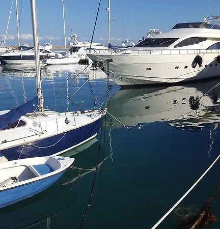 Letizia Casa vacanze Campofelice Di Roccella