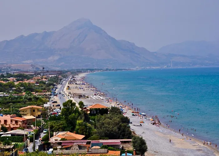 Letizia * Campofelice Di Roccella